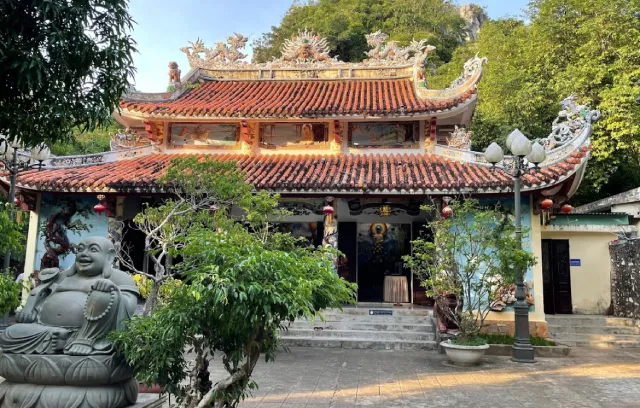 Kiến trúc chùa Linh Ứng