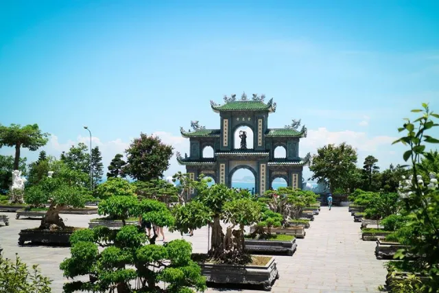 Chùa Linh Ứng Sơn Trà