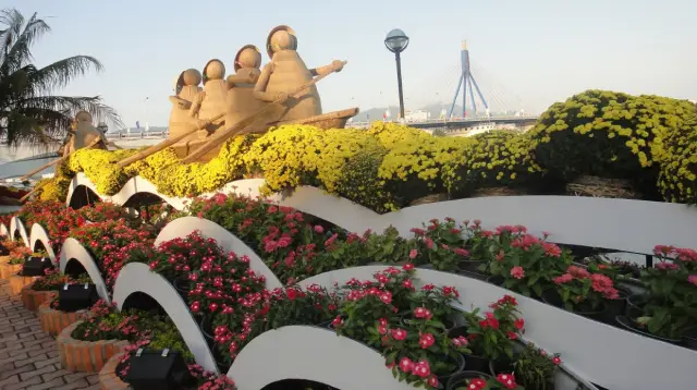 Đường hoa Tết Đà Nẵng - Điểm hẹn du xuân rực rỡ