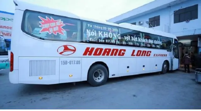 Nhà xe Hoàng Long