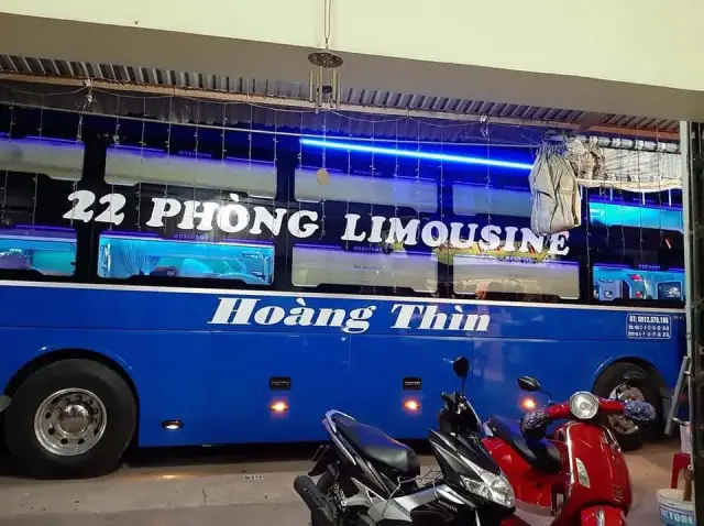 Nhà xe Hoàng Thìn