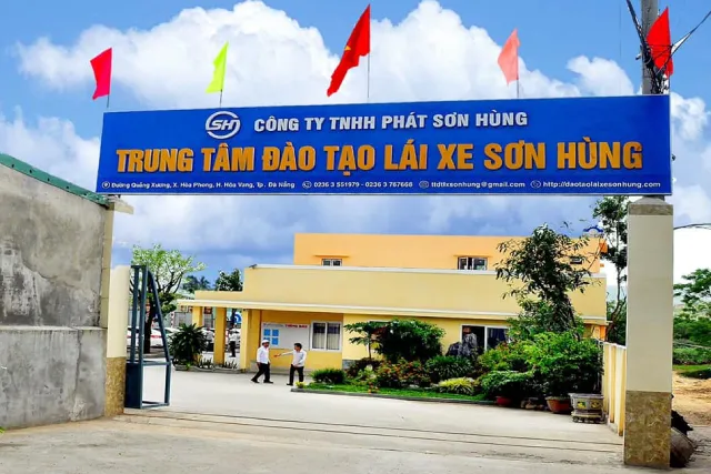 Trung tâm đào tạo lái xe ô tô, mô tô Sơn Hùng Đà Nẵng