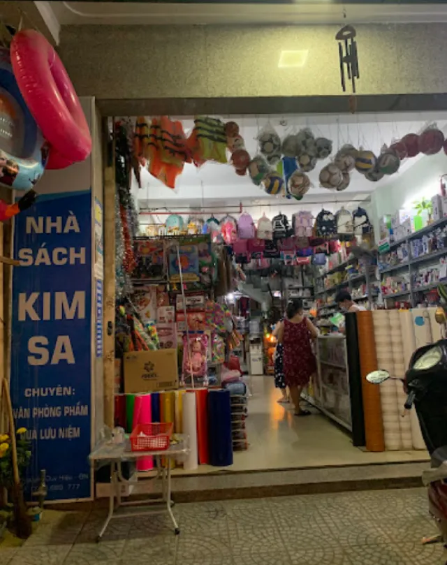 Nhà Sách Kim Sa Sơn Trà