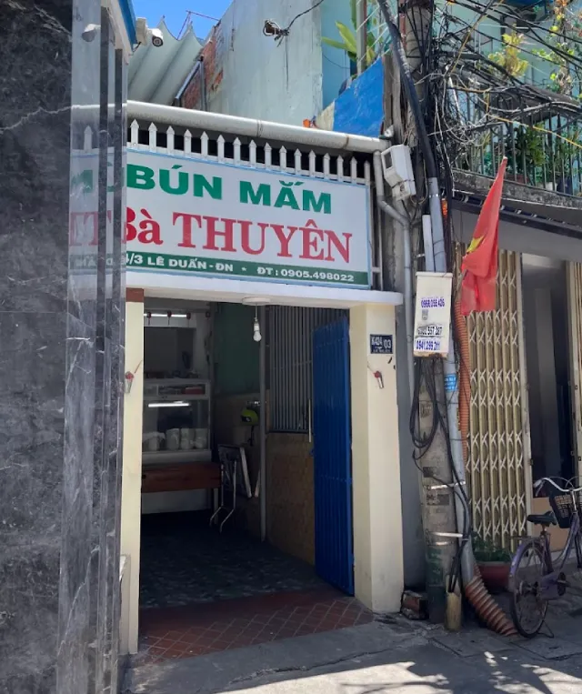 Bún mắm heo quay Bà Thuyên Đà Nẵng