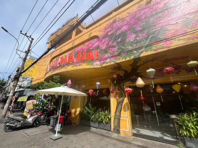 Cơm niêu Má Hai Đà Nẵng